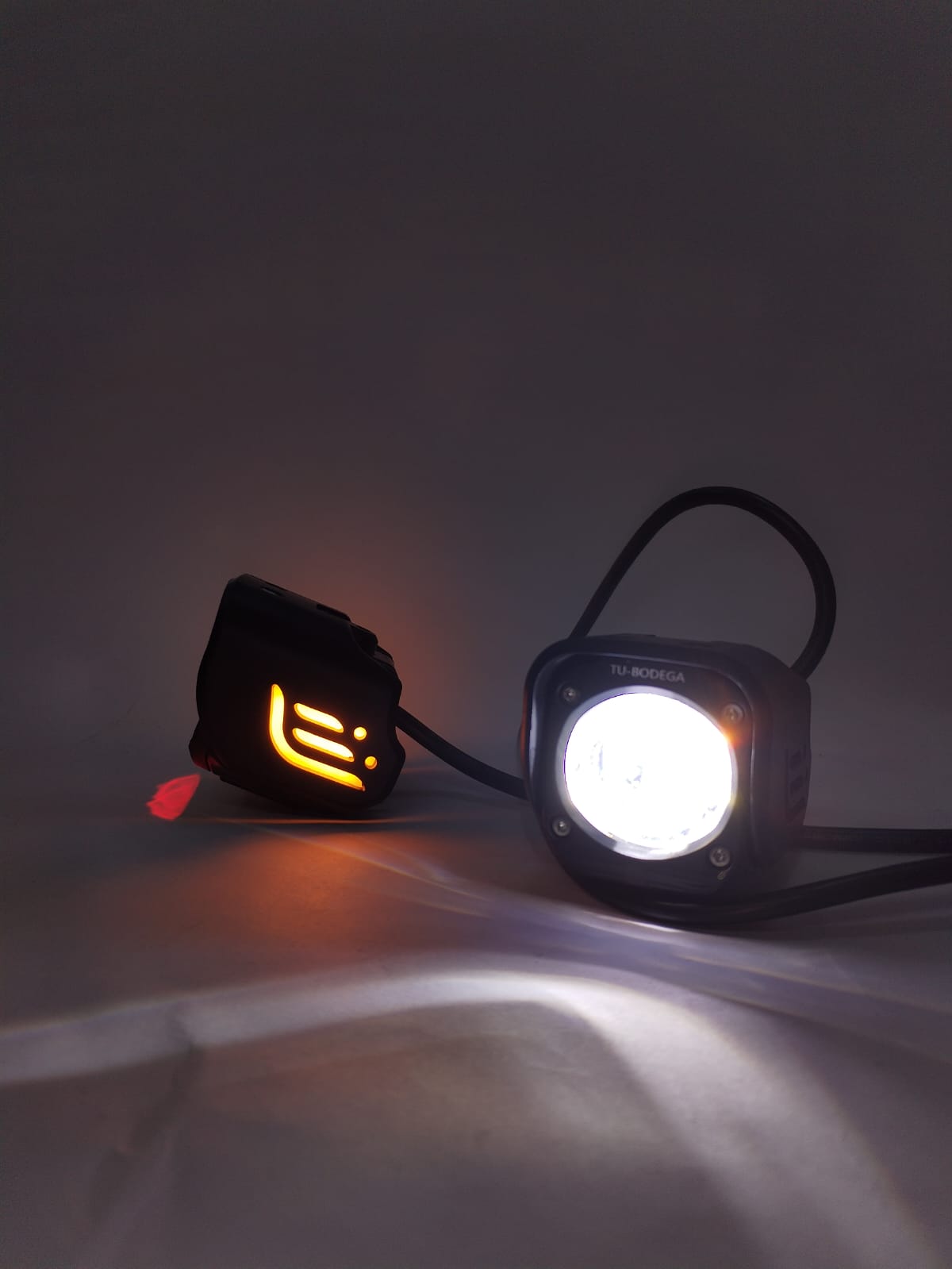 PAR DE EXPLORADORAS TIPO LUPA (TB523)